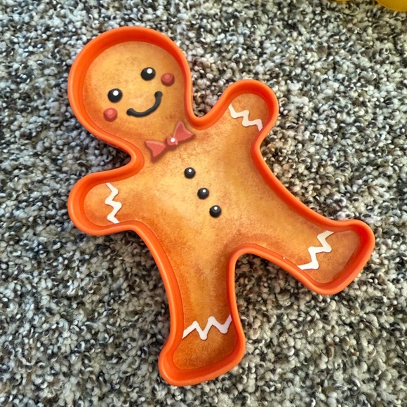 Step2 My First Gingerbread House Toy Set with Candy Pieces - Picture 5 of 9